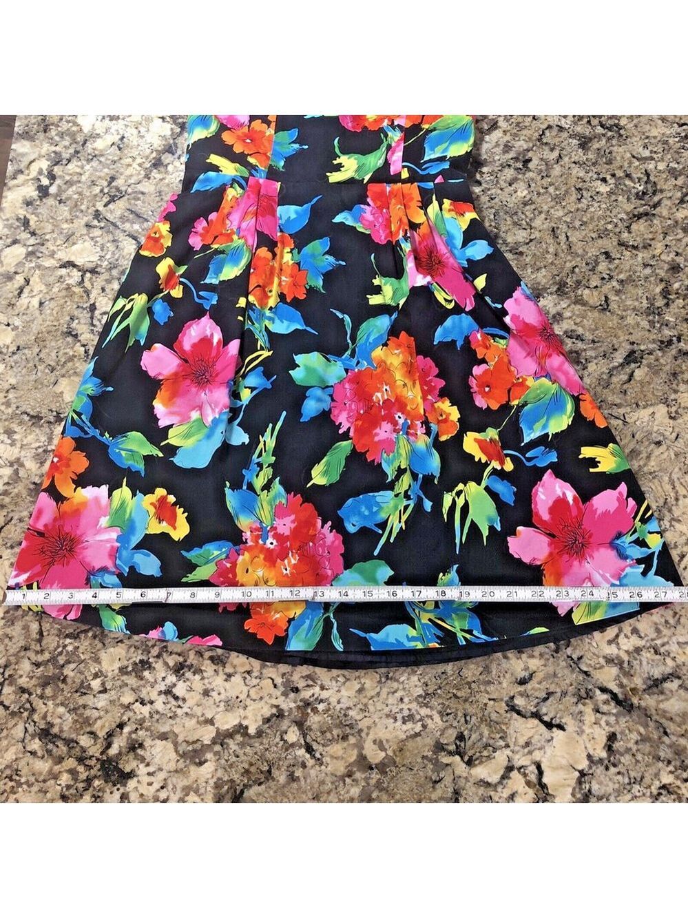 Size 6 Denver Hayes Womens Dress Black Bright Floral Fun Keen Length Nice Colors - Picture 8 of 11